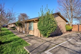 Plus de détails pour 880 N Pershing St, Mount Angel, OR - Multi-résidentiel à vendre