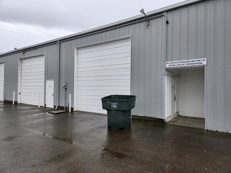 1425 Alabama St, Longview, WA for lease - Building Photo - Image 3 of 24