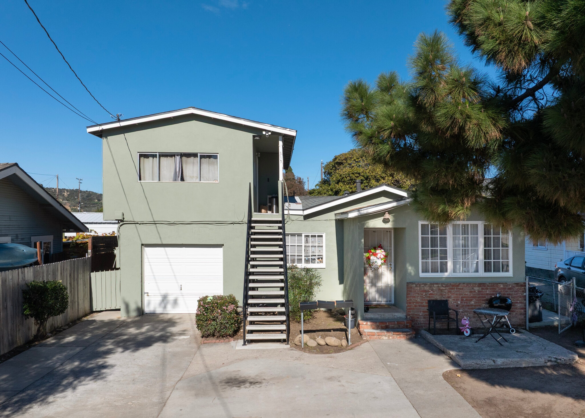 335 W Simpson St, Ventura, CA for sale Primary Photo- Image 1 of 4