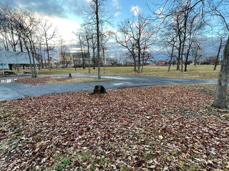 1183 Grange Rd, Allentown, PA à louer - Photo du bâtiment - Image 3 de 27