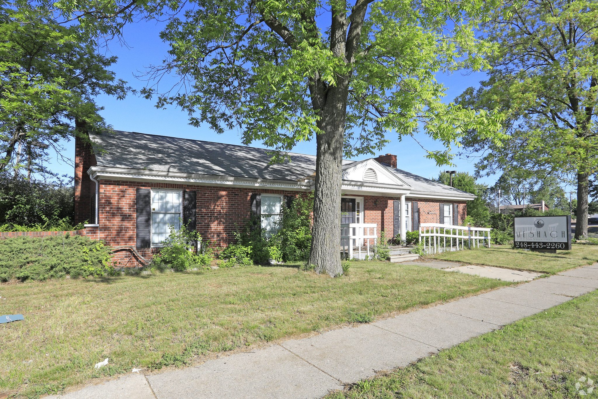 24011 Greenfield Rd, Southfield, MI à vendre Photo principale- Image 1 de 1