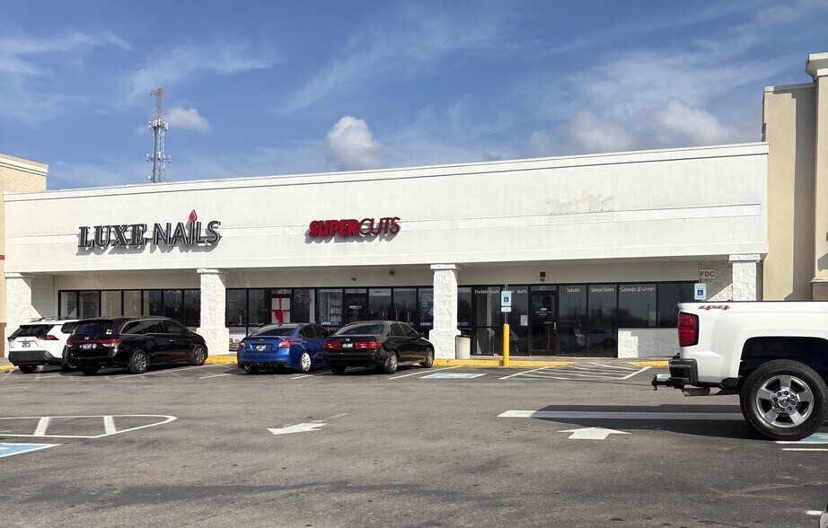 750-800 Watkins Rd, Maryville, TN à louer - Photo du bâtiment - Image 2 de 5