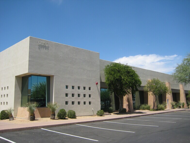 17767 N Perimeter Dr, Scottsdale, AZ à louer - Photo du bâtiment - Image 3 de 5