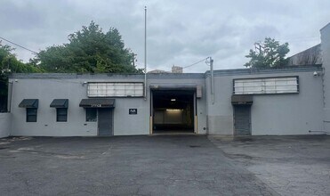 396 Morris Park Ave, Bronx, NY à louer Photo du bâtiment- Image 2 de 4