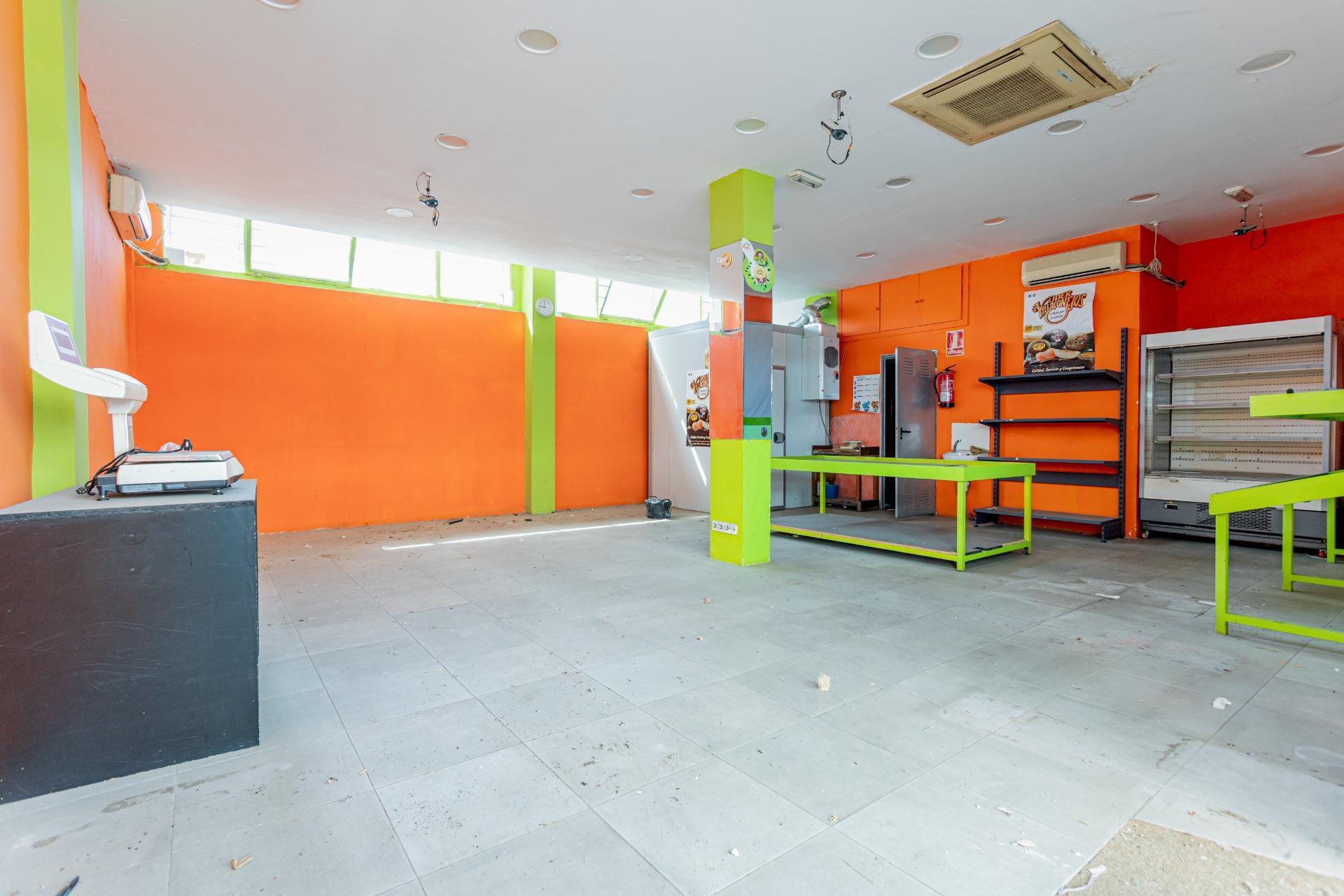 Calle Fermín Caballero, 7, Madrid, Madrid for lease Interior Photo- Image 1 of 17
