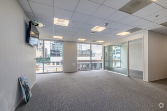 210 E Trade St, Charlotte, NC for lease Interior Photo- Image 2 of 4