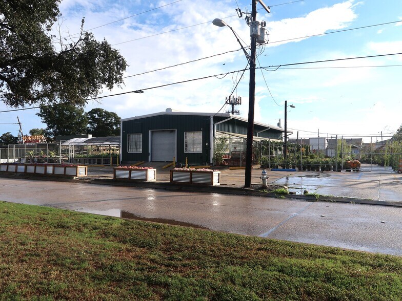 4511 Clearview Pky, Metairie, LA à vendre - Photo du bâtiment - Image 2 de 17