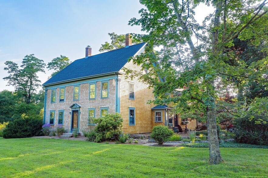 403 County Rd, Marion, MA à louer - Photo du bâtiment - Image 2 de 9