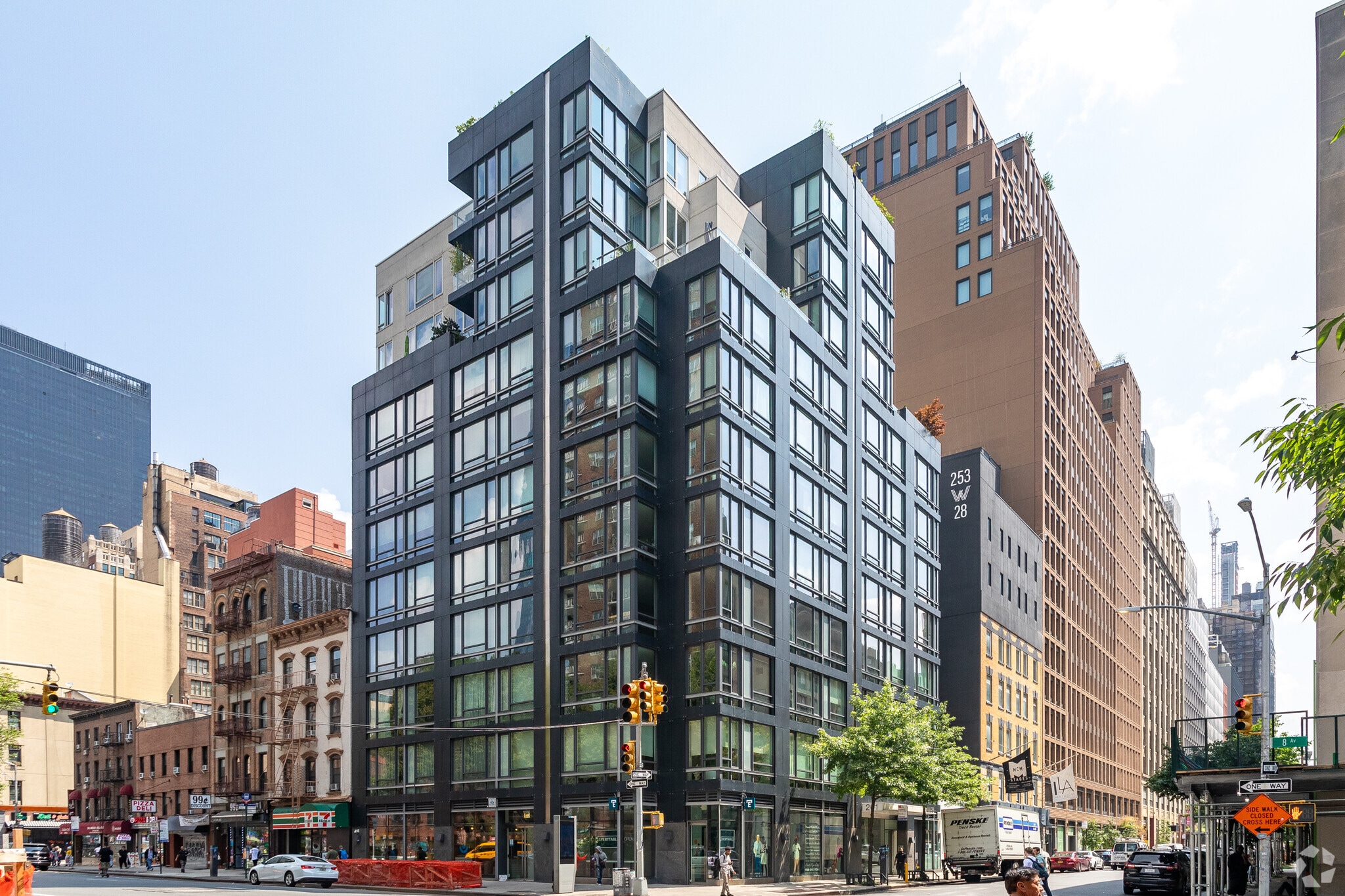 362 8th Ave, New York, NY for lease Building Photo- Image 1 of 9