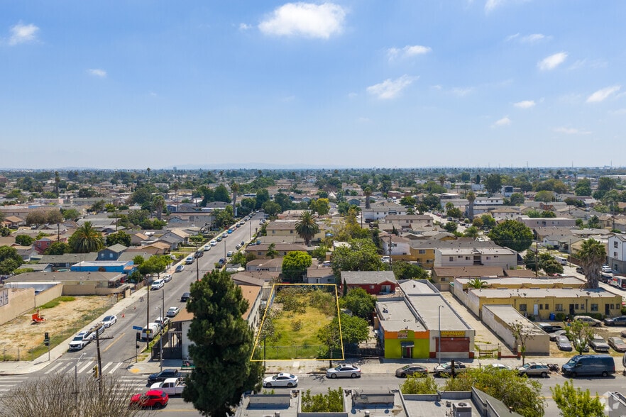 8304 S Broadway, Los Angeles, CA for sale - Aerial - Image 3 of 23