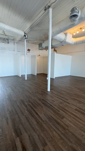 115 S Goliad St, Rockwall, TX for lease - Commercial Listing Video - Image 2 of 26