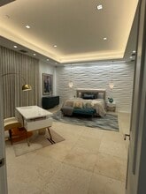 633 9th St N, Naples, FL for lease Interior Photo- Image 2 of 3
