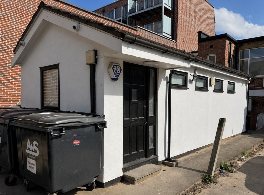 Brent St, London for lease Primary Photo- Image 1 of 3