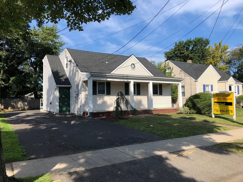 1906 Park Ave, South Plainfield, NJ à vendre - Photo principale - Image 1 de 1