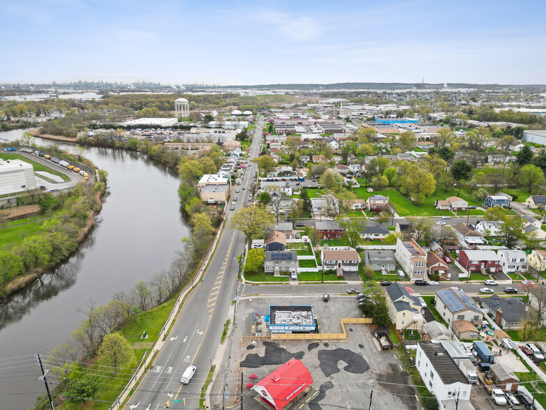 735 E Hazelwood Ave, Rahway, NJ for sale - Building Photo - Image 2 of 31
