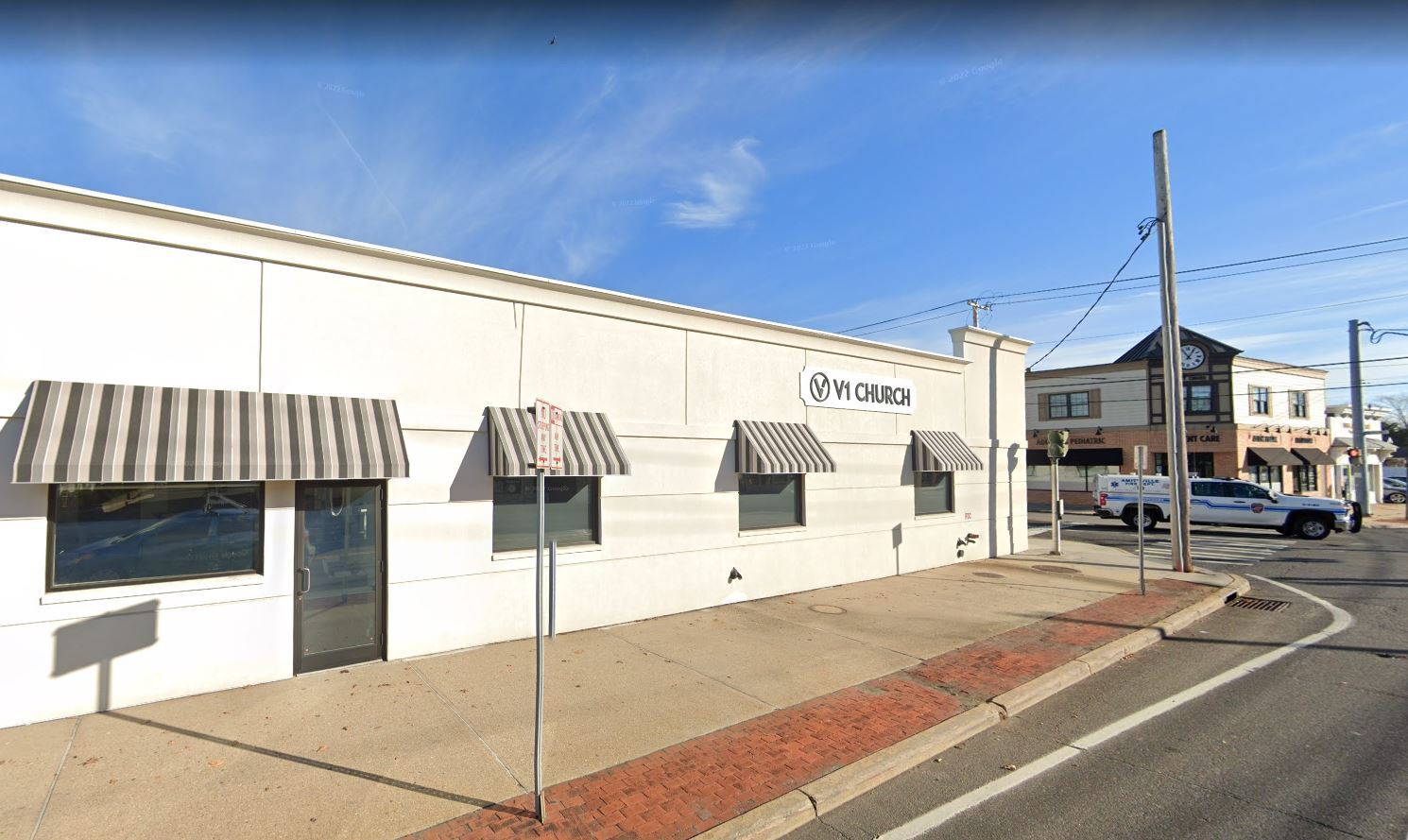134-140 Merrick Rd, Amityville, NY for lease Primary Photo- Image 1 of 2