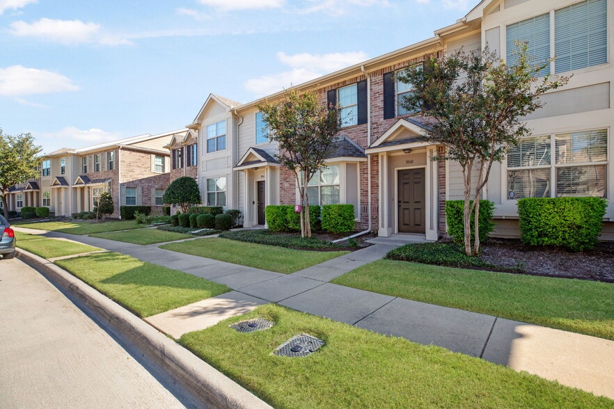 6812 Carrington Ln, Fort Worth, TX for sale - Primary Photo - Image 1 of 3