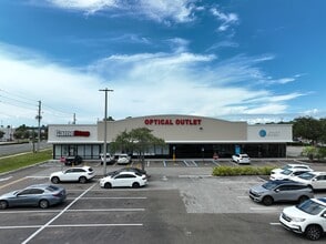 8619-8637 Us Hwy 19 N, Port Richey, FL à louer Photo du bâtiment- Image 2 de 6