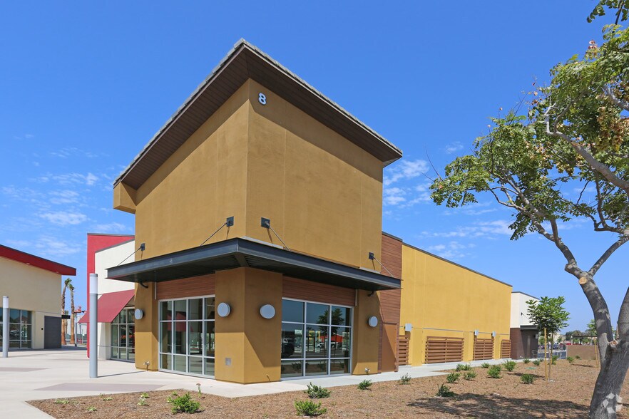 40 N 4th Ave, Chula Vista, CA à louer - Photo du bâtiment - Image 2 de 2