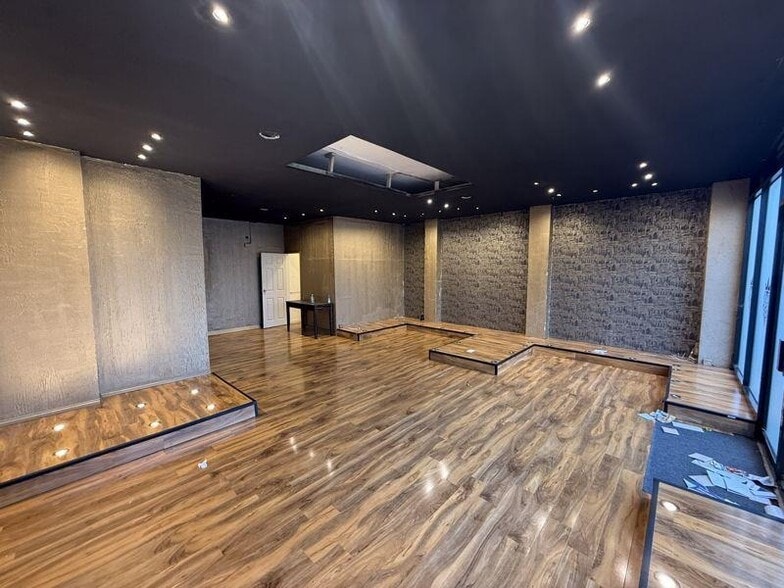 90 Glebe Av, Uxbridge à louer - Photo intérieure - Image 3 de 8