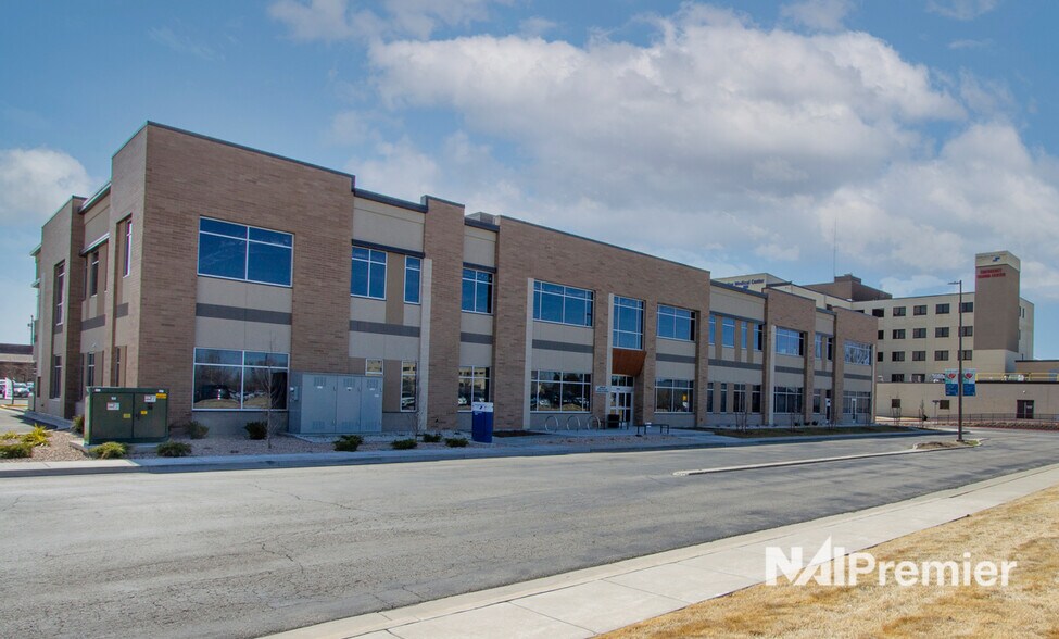 4133 W Pioneer Pky, West Valley City, UT à louer - Photo du bâtiment - Image 2 de 4