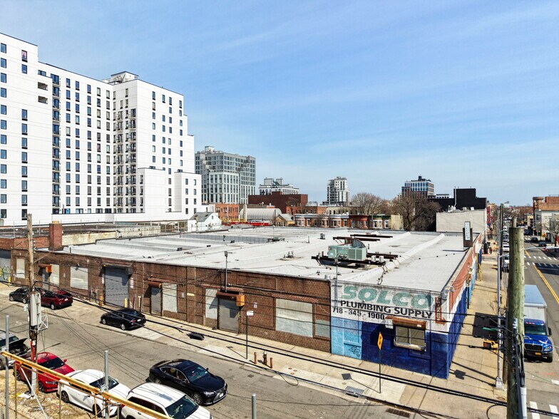 413 Liberty Ave, Brooklyn, NY à vendre - Photo du bâtiment - Image 3 de 12