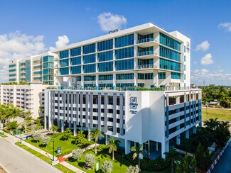 Plus de détails pour 2820 NE 214th St, Aventura, FL - Bureau à vendre