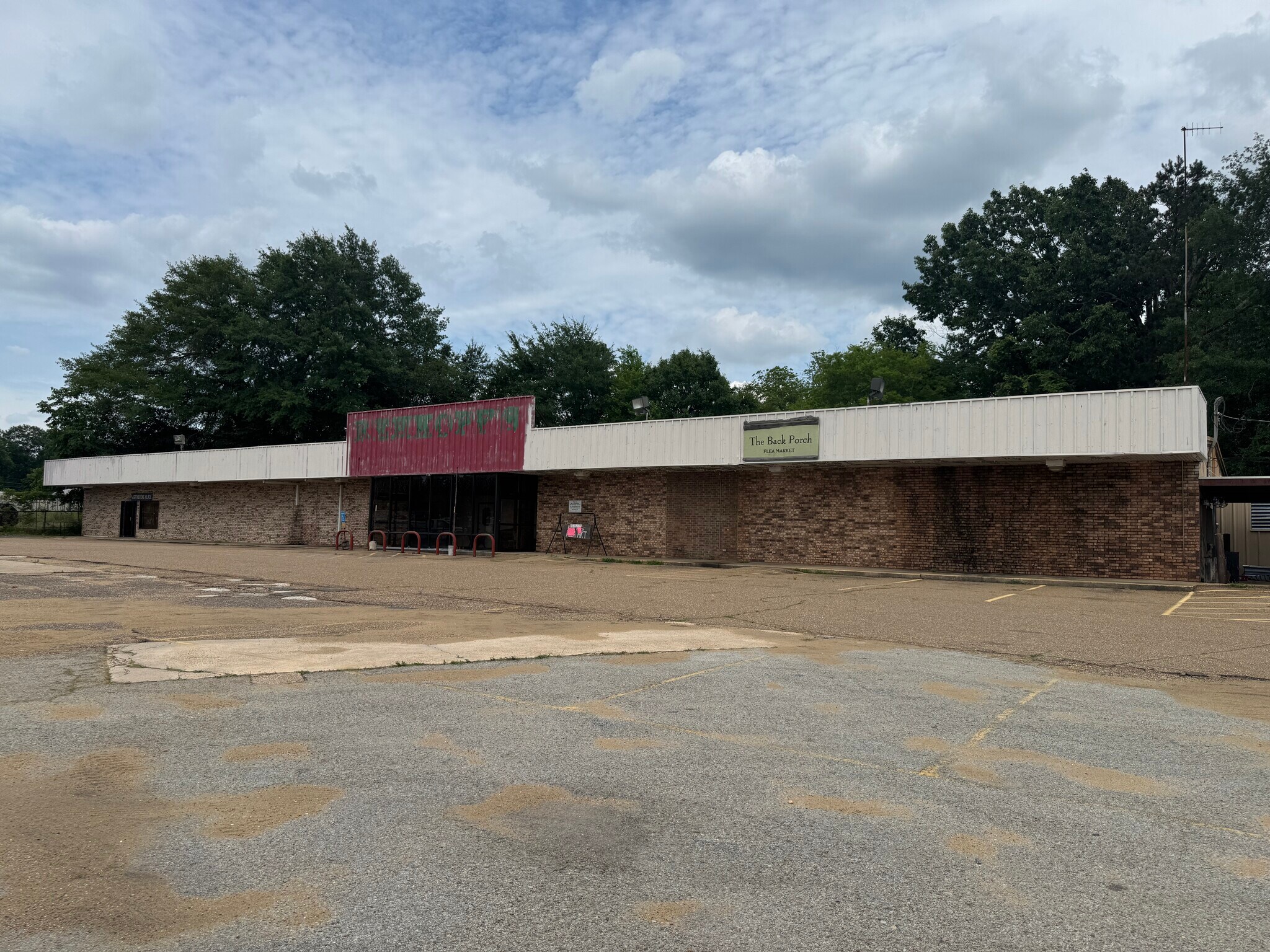 802 US Highway 59, Queen City, TX for sale Primary Photo- Image 1 of 14