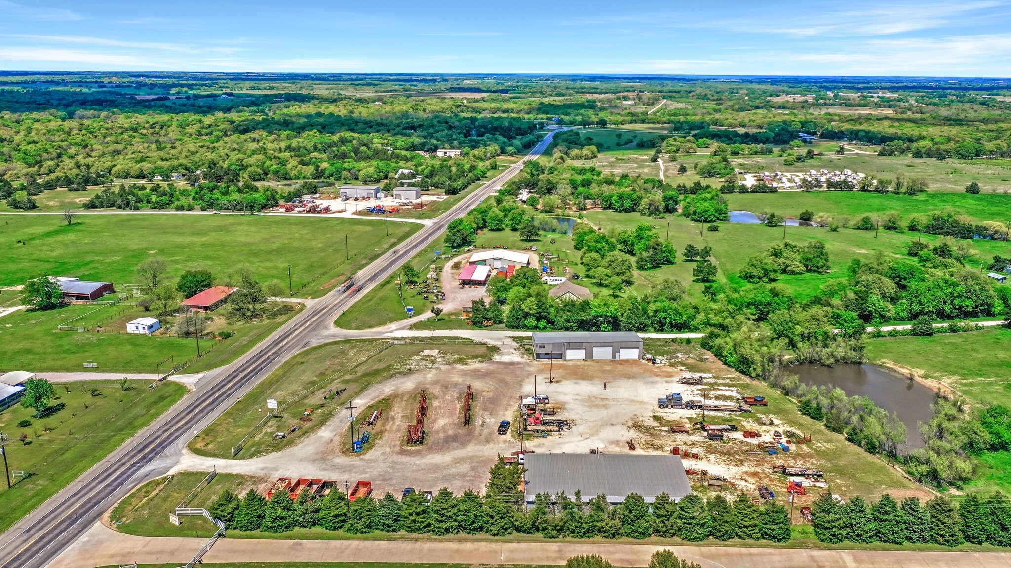 23350 US Highway 377, Whitesboro, TX à vendre Photo du bâtiment- Image 1 de 15