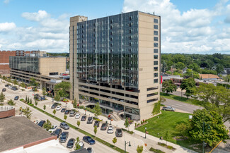 Plus de détails pour 555 S Old Woodward Ave, Birmingham, MI - Bureau à louer