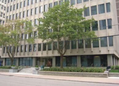 56 Aberfoyle Cres, Toronto, ON à vendre Photo du bâtiment- Image 1 de 1