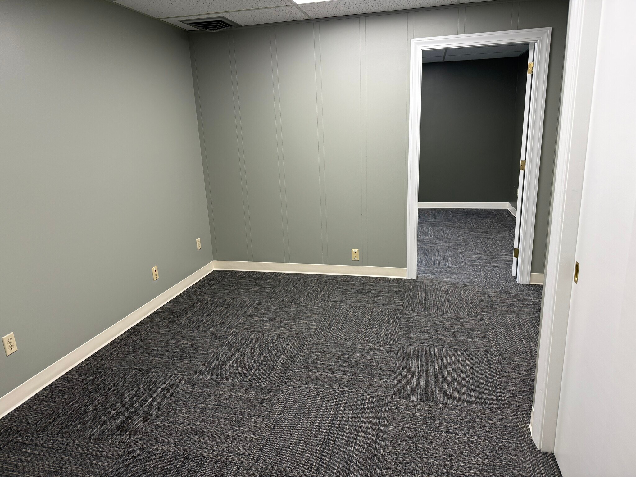 143 Silver St, Waterville, ME for lease Interior Photo- Image 1 of 3