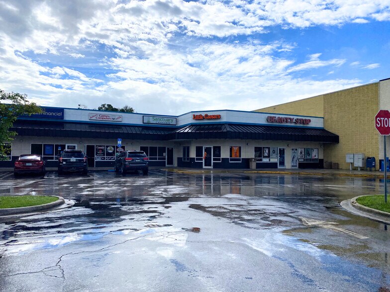 805-907 S State Road 19, Palatka, FL à louer - Photo du bâtiment - Image 3 de 4