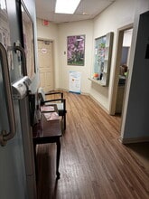 2111 W Swann Ave, Tampa, FL for lease Interior Photo- Image 1 of 5