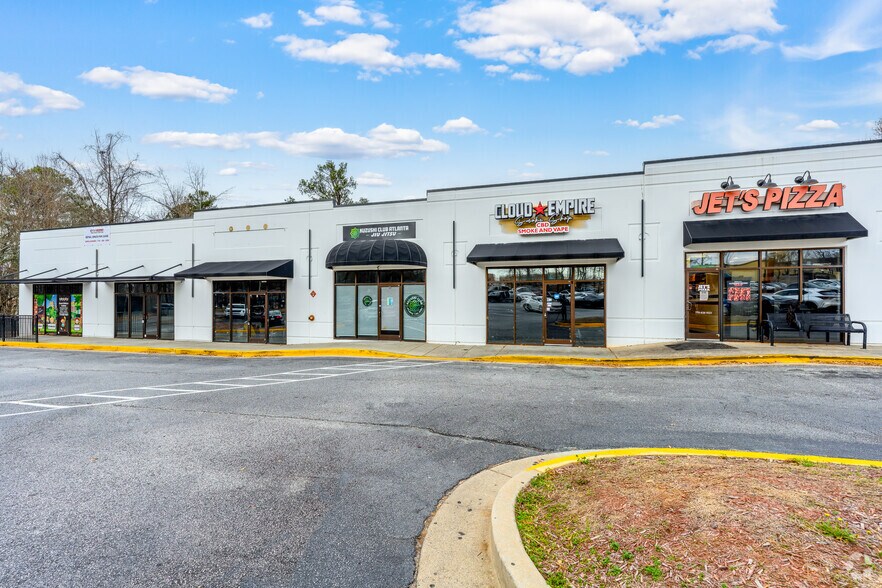 4425 S Cobb Dr, Smyrna, GA à louer - Photo du bâtiment - Image 3 de 7