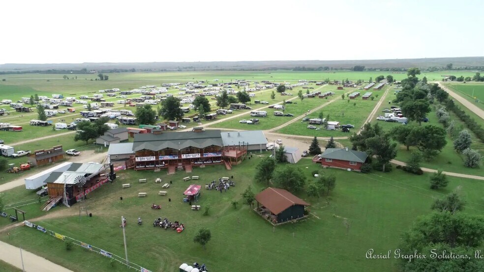 20148-20160 137th Pl, Sturgis, SD à vendre - Photo du bâtiment - Image 1 de 17