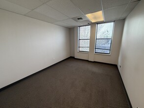 15200 E Girard Ave, Aurora, CO for lease Interior Photo- Image 1 of 5