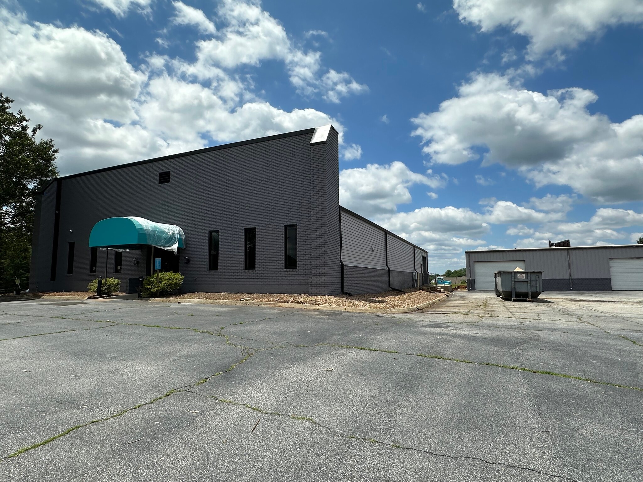 5 Northway Ct, Greer, SC for lease Building Photo- Image 1 of 15