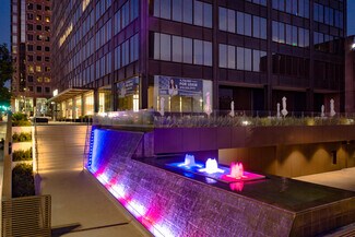 Plus de détails pour 10880 Wilshire Blvd, Los Angeles, CA - Bureau/Commerce de détail, Commerce de détail à louer