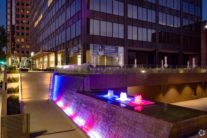 10880 Wilshire Blvd, Los Angeles, CA à louer - Photo du bâtiment - Image 1 de 25