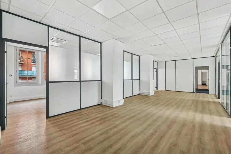 10 Rue Mercoeur, Paris for lease - Building Photo - Image 3 of 14