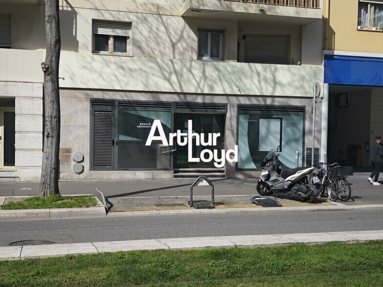 Retail in Nice for sale - Building Photo - Image 2 of 10