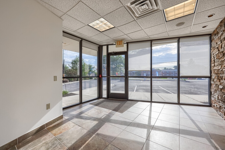 1864 Oregon Pike, Lancaster, PA for sale - Lobby - Image 3 of 43