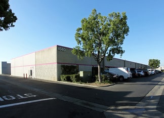 Plus de détails pour 1040 N Batavia St, Orange, CA - Industriel à louer