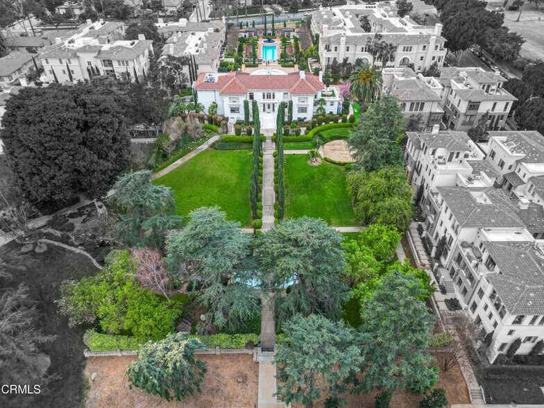 380 Green St, Pasadena, CA à vendre - Photo du bâtiment - Image 2 de 30
