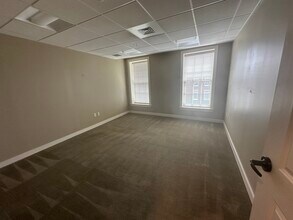 10 N Church St, West Chester, PA for lease Interior Photo- Image 2 of 2
