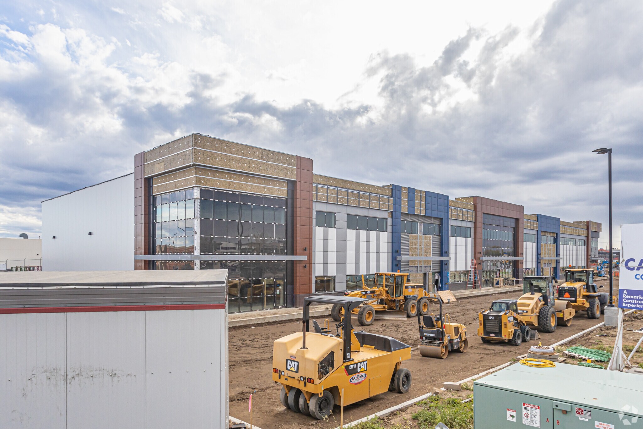 4803 Roper Rd NW, Edmonton, AB à vendre Photo principale- Image 1 de 1