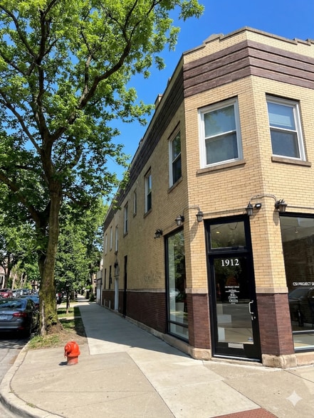 1912 N Damen Ave, Chicago, IL for lease - Building Photo - Image 3 of 13