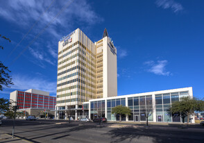 Prosperity Bank Building/CBS-7 Tower - Parc de stationnement couvert