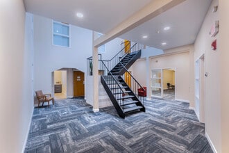 408 N Euclid Ave, Saint Louis, MO for lease Interior Photo- Image 2 of 9